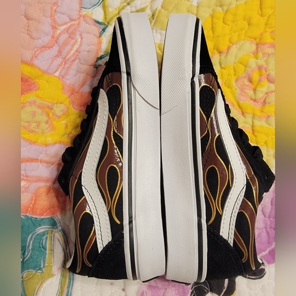 NIB Boys Vans Old Skool Metallic Flame Sneakers - Picture 4 of 8